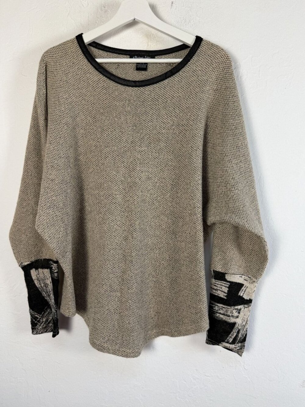 Michael Tyler Sweater Top Large Tan Black Textured Contrast Cuff Knit Lagenlook